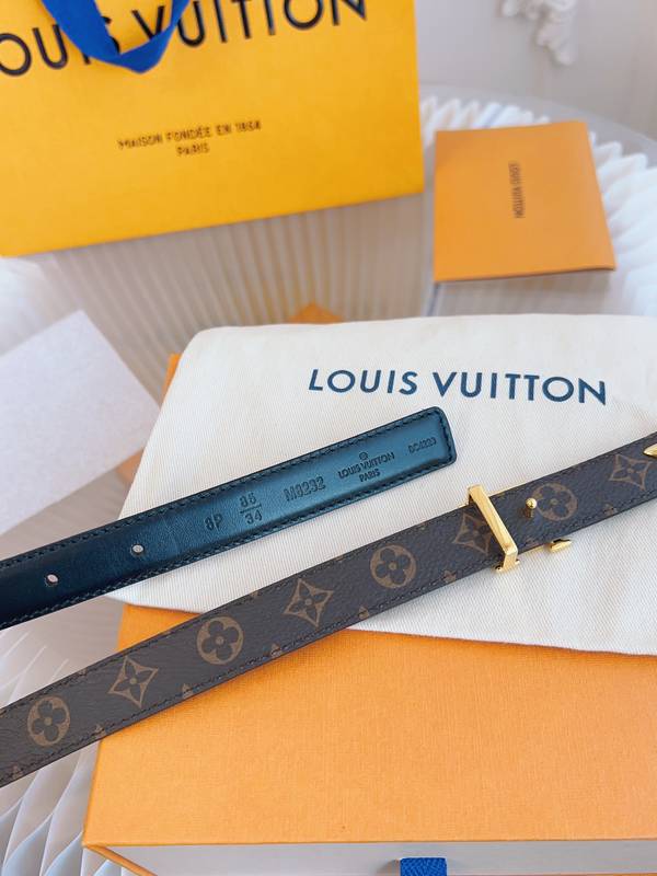 Louis Vuitton 20MM Belt LVB00273